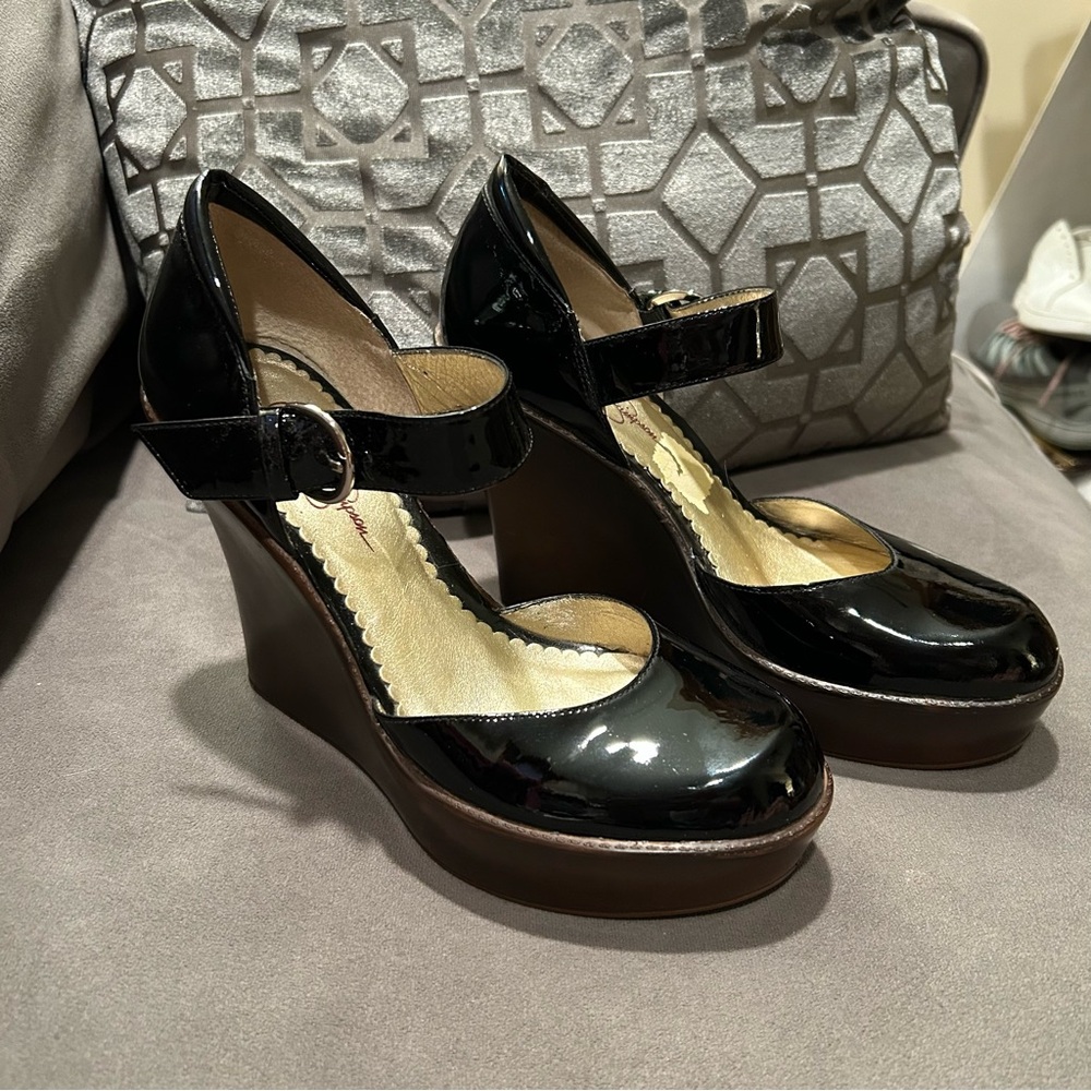 Jessica Simpson Mary Jane Wedge Black Patent Leather Heels Size 8 1/2 B